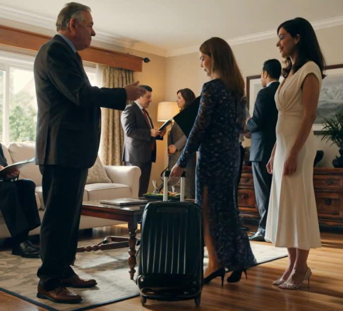 The Intern Threw Coffee On Me, Then Loudly Proclaimed Her Husband Was The Ceo Of This Hospital. I Calmly Called My Husband: “YOU SHOULD COME DOWN HERE. YOUR NEW WIFE JUST THREW COFFEE ALL OVER ME.” – News