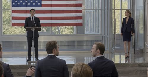 “Cloudreach Is Going Public,” My Brother Bragged. “I’m In Early. What Do You Even Do Again?” I Just Smiled. “Consulting.” Mom Lit Up Like He’d Already Won. On January 9th, His Ceo Called An All-Hands. “Great News—Our Lead Investor Is Visiting Today.” A Few Minutes Later, The Doors Opened. I Walked In. The Ceo Looked Up—And Stopped Mid-Sentence. “Everyone,” He Said Slowly, Voice Tight, “Please Stand… And Welcome…” – News