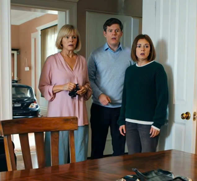 I Told My Husband I Was Pregnant, And He Panicked — “You Ruined Everything, I Didn’t Want This Child.” That Same Night, He Packed His Things And Left For His Young Colleague. His Parents Supported Him, Saying He Was “Still Too Young For A Family”… I Was Left Alone. But Years Later, He Came Crawling Back To Me… – News