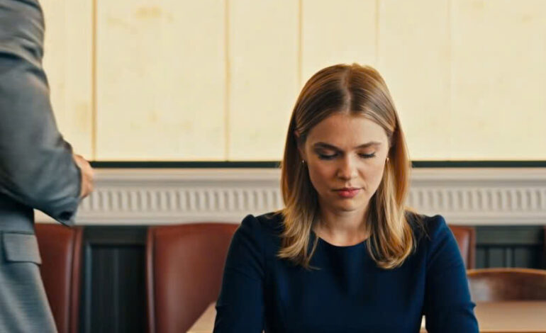 After five years of being the Harper family’s favorite cautionary tale, I flew from San Francisco back to our Beacon Hill brownstone for my brother’s engagement dinner, smiling through polite pity and old comparisons—until his fiancée studied my face, leaned close, and breathed, “Wait… you’re…?” and the chandelier-lit room locked up so hard you could hear silver stop clinking, even my mother’s perfect composure finally cracking. – News